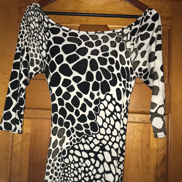 Black and White Dress - Picture 3 of 3